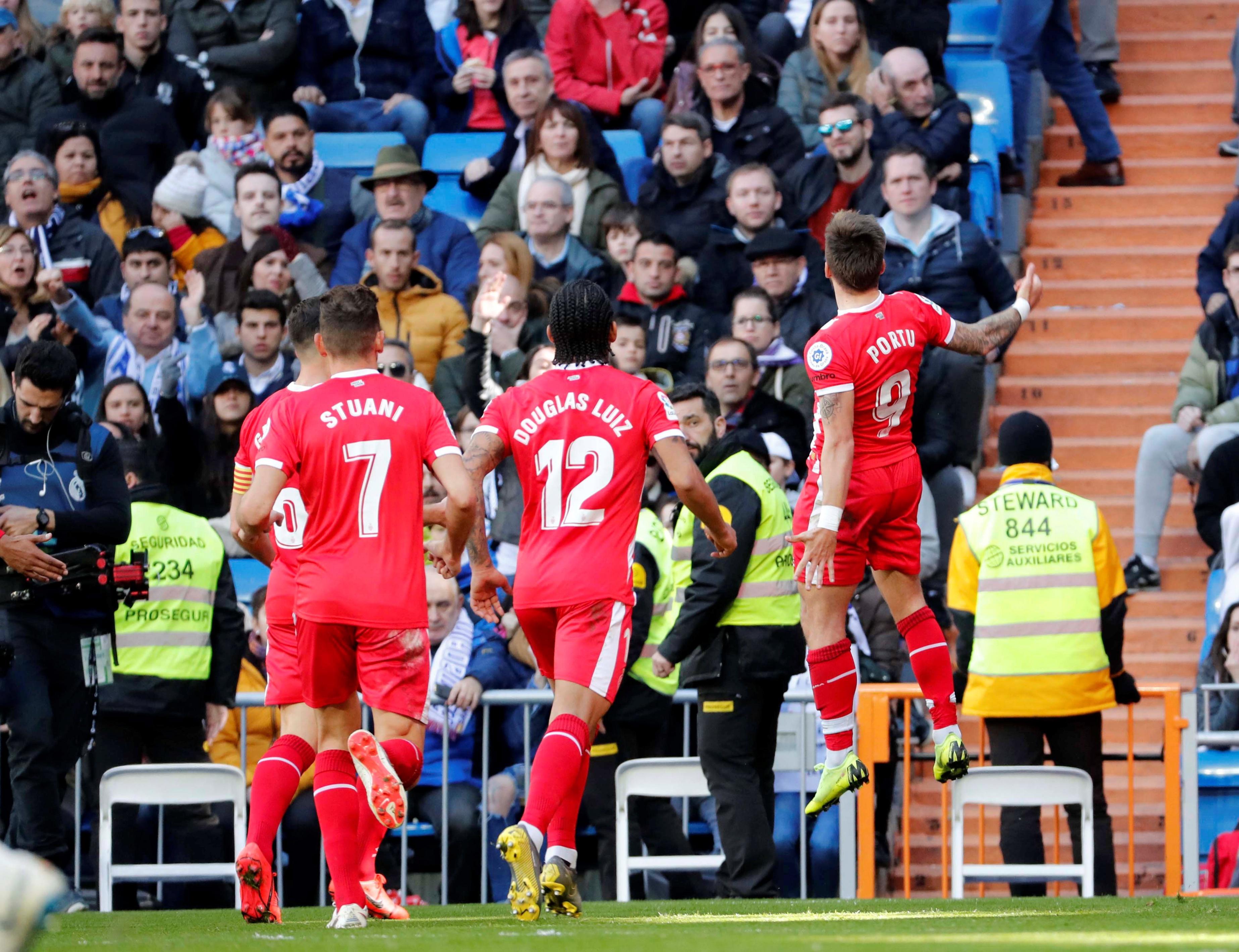 莱巴顺利完 莱巴顺利完